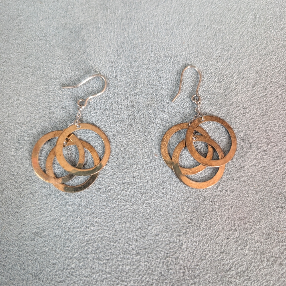 Elegant Gold Hoop Earrings